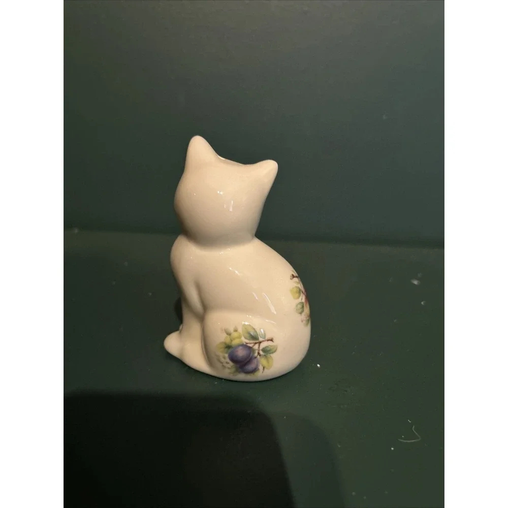 Vintage‎ Formalities Soft Fruit Cat Salt & Pepper Shaker Set Decor